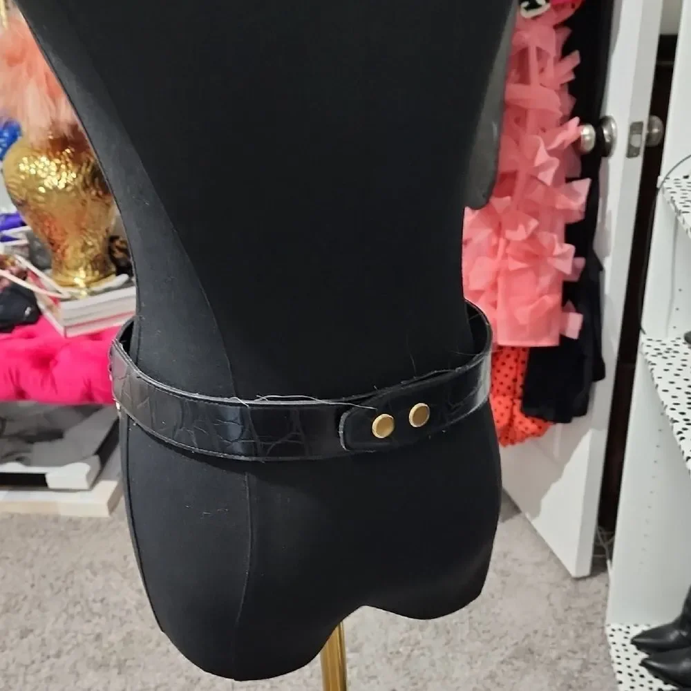 Vintage Black and Gold Women's Belt